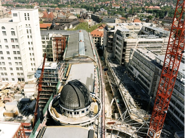1993: Conversion of the former Zeiss headquarters
