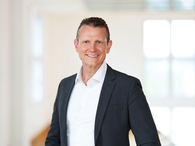Portrait of Dr. Dominic Dorfner