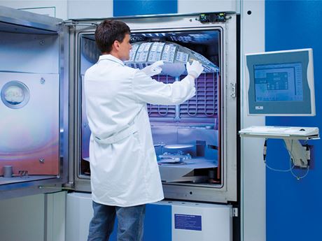 SYRUSpro 1100 high vacuum vapor deposition