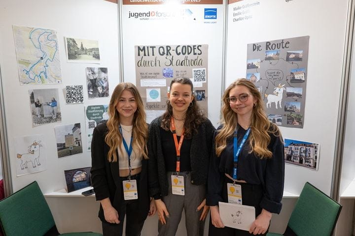 winning team of "Jugend forscht" young researchers competition Thuringia 2023