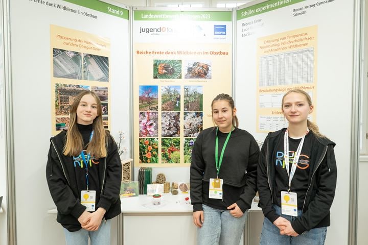 winning team of "Jugend forscht" young researchers competition Thuringia 2023