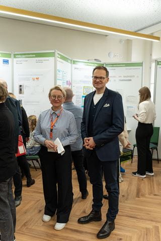 Jenoptik managers visit the project booths