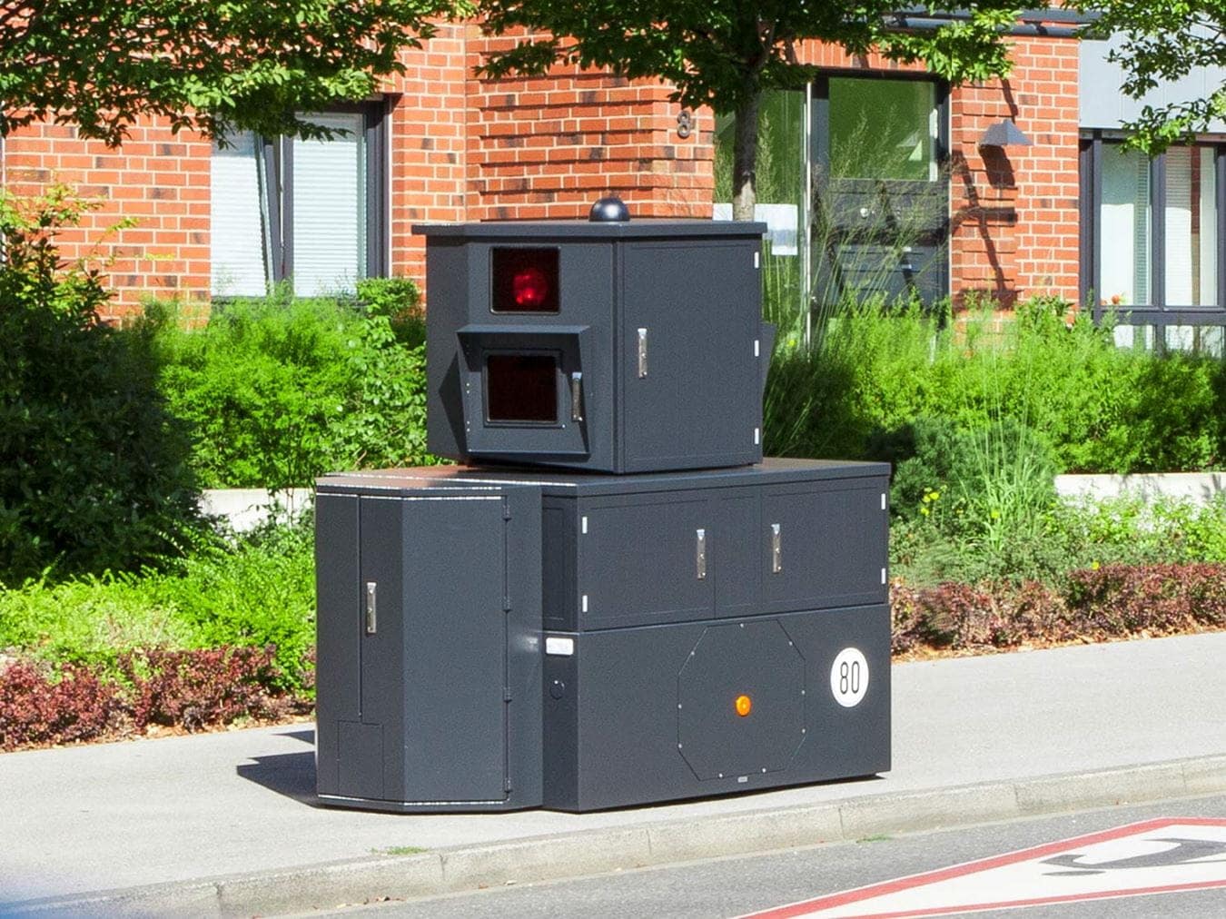 Enforcement trailer Semistation at a retirement home Semi-stationary speed enforcement system