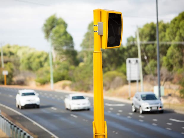 Super Protector - Speed Camera and Red Light Camera Defense!